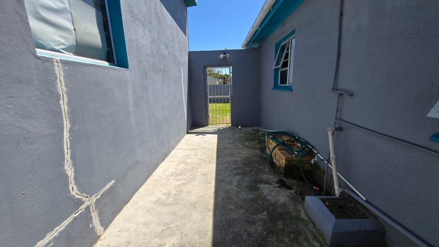 3 Bedroom Property for Sale in Gansbaai Central Western Cape